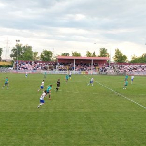 Eșecuri pentru fotbalul prahovean în semifinale