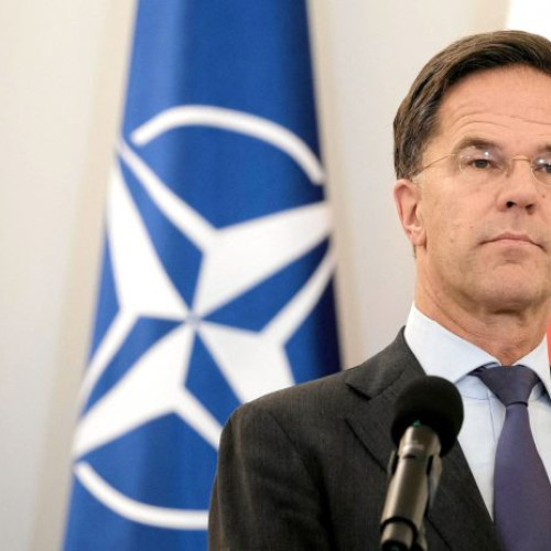 Mark Rutte a cerut statelor membre NATO să-şi accelereze producţia de armament