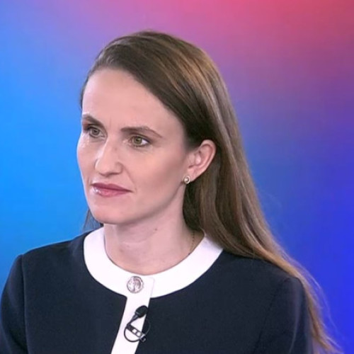 Ministrul român de externe, Oana Ţoiu, face astăzi o vizită de lucru în Republica Moldova şi va fi primită de Maia Sandu