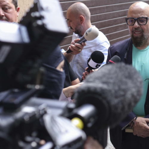 Video Cum lăuda Piedone pe TikTok hotelul unde, potrivit DNA, a făcut un control anunțat: „Miroase a fresh. Aveți hotel de 200 de stele”