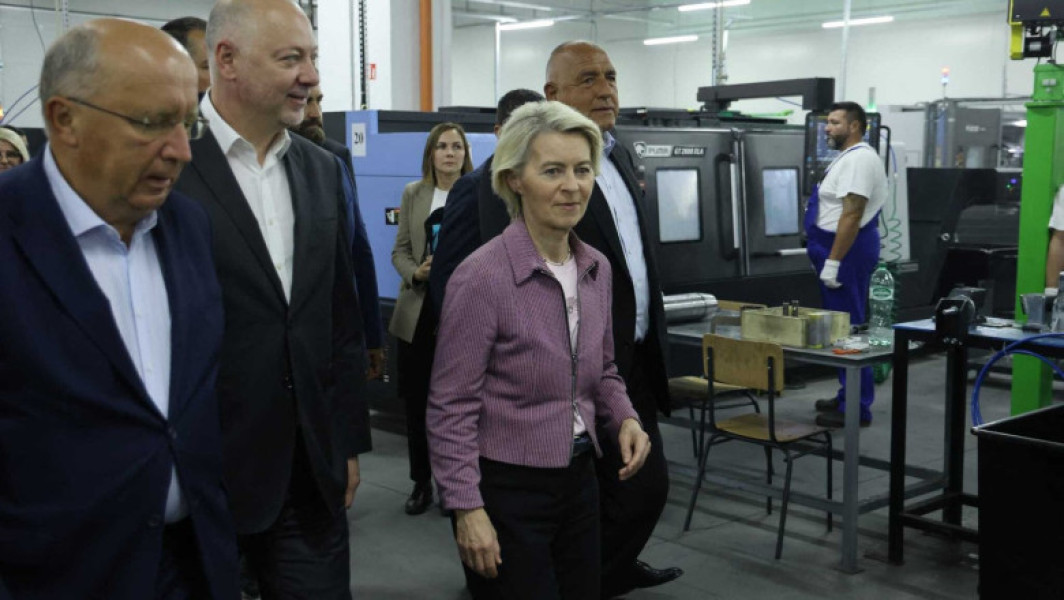 Interferențe GPS în Bulgaria: avionul cu Ursula von der Leyen aterizează în Plovdiv folosind hărți pe hârtie