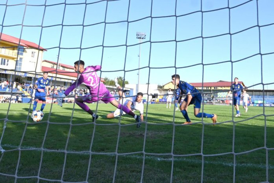 Petrolul suferă a patra înfrângere consecutivă și pierde în premieră cu Unirea Slobozia