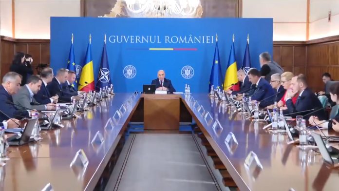 Absolvenții de drept vor putea deveni consultanți fiscali prin ordonanța guvernamentală Bolojan