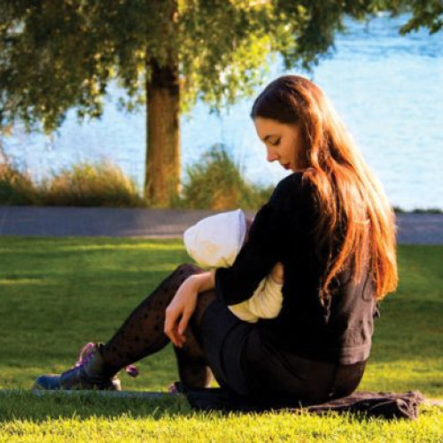 Alăptarea exclusivă în primele șase luni salvează vieți și întărește sănătatea