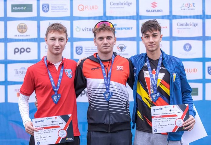 Sportivii de la CS Petrolul Ploiești, performanțe remarcabile la aquatlonul național din Târgu Mureș
