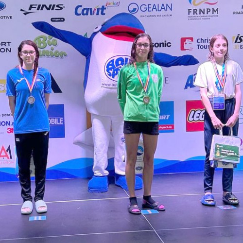 Alexandra Dosaru a obţinut două medalii la Cupa „Andrei Nicolescu” la nataţie